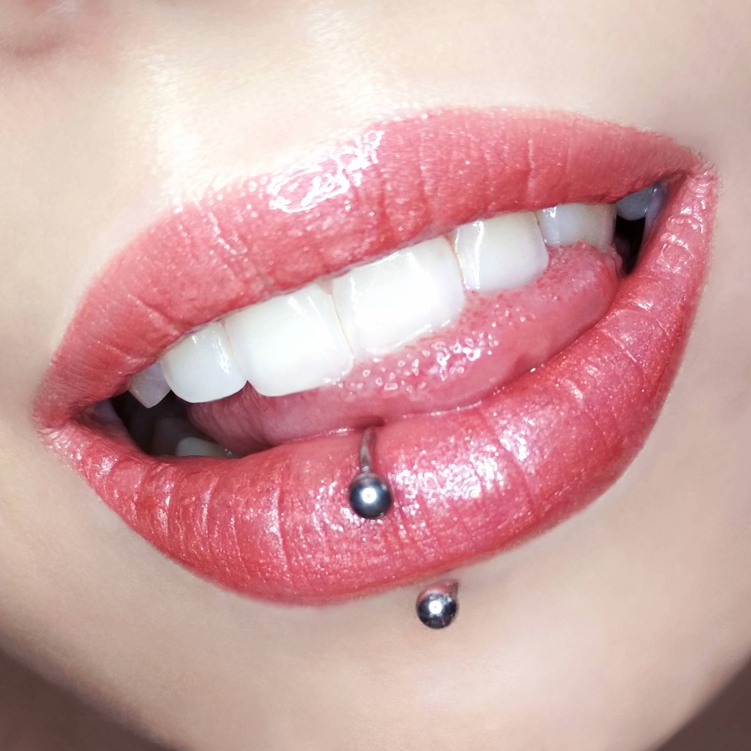 Piercing lèvre en Anneau - vente anneaux pour le labret pas cher